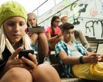 Pháp cấm sử dụng điện thoại di động trong trường học