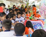 TP.HCM: Cấm trường học chúc Tết, tặng quà lãnh đạo