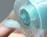 Italy cấm bán mỹ phẩm chứa hạt vi nhựa