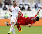 Đức Huy mất trí nhớ tạm thời sau pha va chạm với cầu thủ Iran