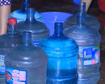 Ngăn chặn việc tăng giá bất hợp lý nước đóng chai, đóng bình