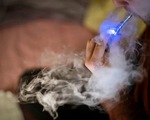 Mỹ điều tra nguyên nhân gây bệnh phổi liên quan tới thuốc lá điện tử