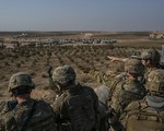 Mỹ tái bố trí quân từ Syria tới Iraq