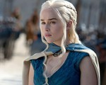 “Mẹ Rồng” Emilia Clarke vẫn buồn vì “Game of Thrones” bị chỉ trích