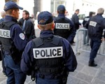 Hàng nghìn người Pháp tuần hành kêu gọi ngăn chặn cảnh sát tự tử