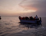 Chìm xuồng chở người di cư ngoài biển Tây Ban Nha, 20 người chết và mất tích