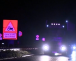 Cảnh sát Anh lại phát hiện 15 người nhập cư trong xe tải đông lạnh