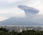Núi lửa ở Tây Nam Nhật Bản phun trào mạnh nhất trong hơn 3 năm