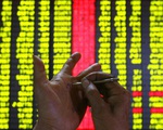 Thị trường chứng khoán Trung Quốc đi xuống bất chấp động thái giảm thuế