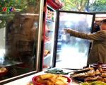 Xử phạt 2 nhà hàng vi phạm an toàn thực phẩm ở chùa Hương