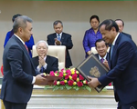 Việt Nam - Campuchia ký kết nhiều văn kiện hợp tác