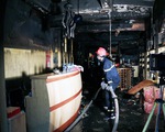 Cháy lớn ở Hải Phòng: Khách sạn bị thiêu rụi, nữ nạn nhân tử vong do ngạt khói