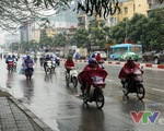 Không khí lạnh gây mưa dông mạnh ở Thanh Hóa, Nghệ An