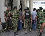 Sri Lanka tiếp tục truy quét phần tử khủng bố