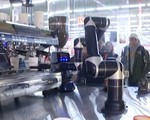 Robot pha cà phê tại Ukraine