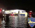 Mỹ điều tra nguyên nhân máy bay Boeing 737 lao xuống sông