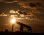 Giá dầu giảm trước thềm hội nghị thượng đỉnh G20