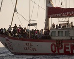 6 quốc gia EU đồng ý tiếp nhận người di cư trên tàu Open Arms