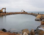 Phú Yên xây kè chống sạt lở cửa biển Đà Diễn