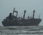 Giải cứu thành công 16 thuyền viên gặp nạn trên biển