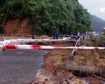 Sạt lở nghiêm trọng đường Hồ Chí Minh nhánh Tây vì mưa lớn
