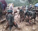 Sạt lở ở Trà Leng: Nỗ lực tìm kiếm nạn nhân trước khi bão số 10 tràn vào