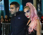 Hậu hủy hôn, Lady Gaga hạnh phúc bên bạn trai mới