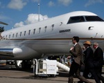 Nhà giàu Trung Quốc chi hơn 20.000 USD cho một vé máy bay rời Mỹ