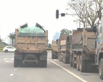 Hà Nội: Xử lý xe quá tải, làm rơi vãi vật liệu ra đường từ các điểm nóng