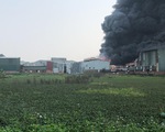 Hà Nội: Cháy lớn xưởng sản xuất vật liệu cách nhiệt rộng 2.000m2
