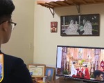 Bà con giáo dân dự Thánh lễ trực tuyến tại giáo phận Hà Nội