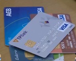 Nhiều ngân hàng tung khuyến mãi mời gọi mở thẻ tín dụng