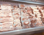 Cảnh giác với “thịt lợn siêu thị” giá siêu rẻ bán trên chợ mạng