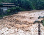 Mưa lớn gây sạt lở nhiều tuyến đường ở Lào Cai