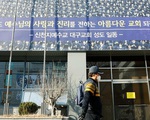 Hàn Quốc bắt 3 thành viên giáo phái Tân Thiên Địa vì tội cản trở thi hành công vụ