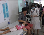 Hàng chục học sinh TP.HCM nhập viện nghi do ngộ độc thực phẩm