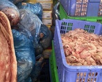 Phát hiện hơn 1,46 tấn thịt lợn đã qua sơ chế chảy nước, bốc mùi hôi thối