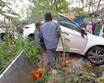 “Xe điên” lao vào chợ, 10 người bị thương
