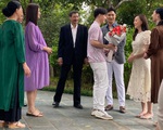 Hương vị tình thân tập cuối: Cả gia đình tặng hoa đón Nam trở về nhà