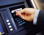Thẻ từ ATM bị “khai tử” sau 31/12, khách hàng cần lưu ý gì?