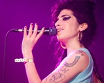 Đấu giá kỷ vật của Amy Winehouse, thu về 4 triệu USD