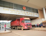 Xuất nhập khẩu qua cửa khẩu Lào Cai nhộn nhịp trở lại