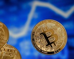 “Tàu lượn” Bitcoin cắm đầu lao dốc