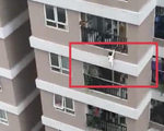 Bé gái 3 tuổi đã rơi từ tầng 13 chung cư xuống trong hoàn cảnh nào?