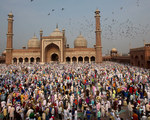 Ấn Độ trước nguy cơ 'vỡ trận' chống dịch vì các sự kiện tôn giáo