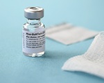 Canada là nước đầu tiên cấp phép vaccine Pfizer cho trẻ trên 12 tuổi