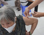 TP. Hồ Chí Minh tiêm vaccine phòng COVID-19 cho người trên 65 tuổi