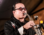Nghệ sĩ saxophone Trần Mạnh Tuấn bị đột quỵ, đã qua cơn nguy kịch