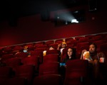 Lời cầu cứu của các rạp phim giữa mùa dịch: 'Hãy chiếu phim tại rạp trước'