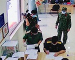 Quân đội TP Hồ Chí Minh nhận, giao tro cốt của người mất vì COVID-19